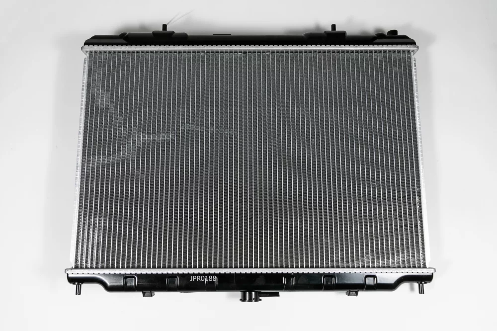 Радиатор двигателя AT (Способ сборки сот - Паяный) - Артикул JPR0188 - Производитель Just Drive - Фото, Отзывы, Цены 