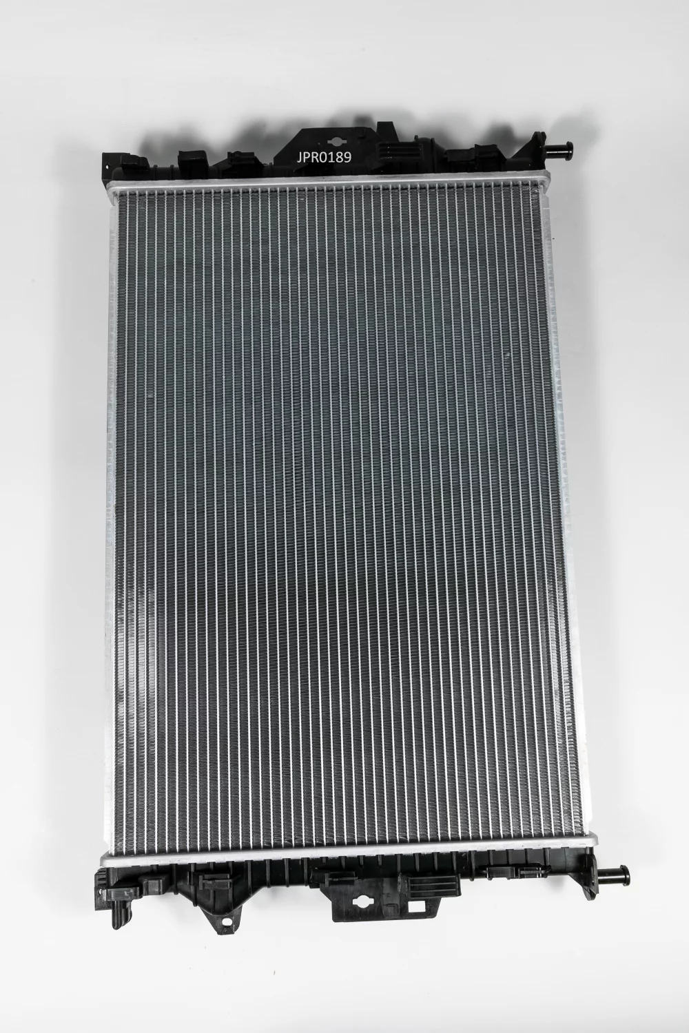 Радиатор двигателя MT (Способ сборки сот - Паяный) - Артикул JPR0189 - Производитель Just Drive - Фото, Отзывы, Цены 