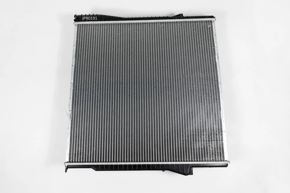 Радиатор двигателя MT (Способ сборки сот - Паяный) - Артикул JPR0191 - Производитель Just Drive - Фото, Отзывы, Цены 
