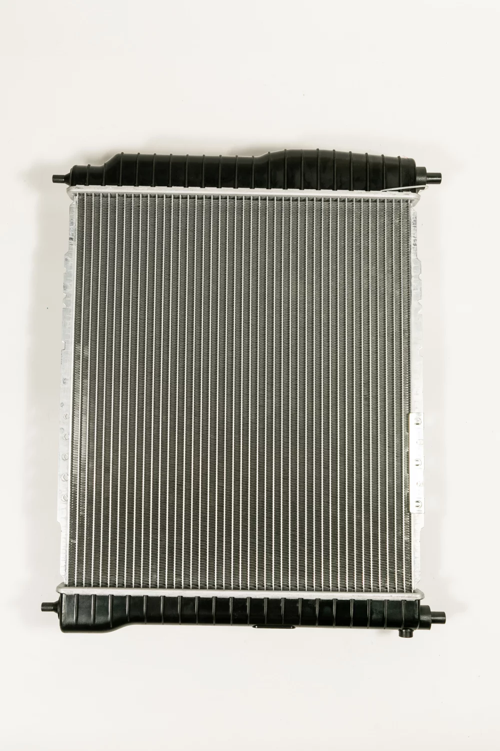 Радиатор двигателя MT (Способ сборки сот - Паяный) - Артикул JPR0204 - Производитель Just Drive - Фото, Отзывы, Цены 