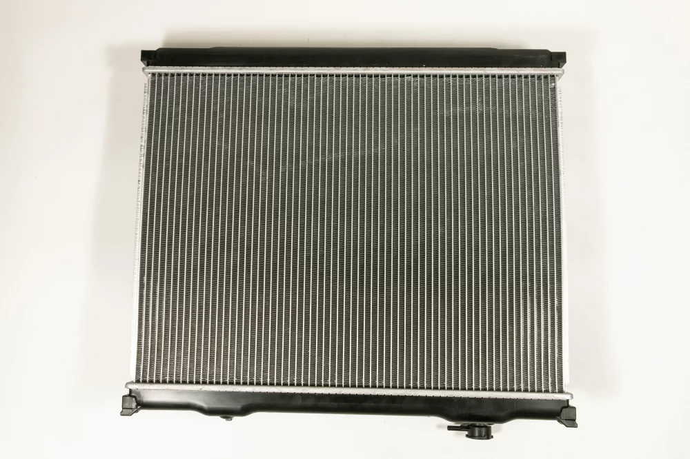 Радиатор двигателя AT (Способ сборки сот - Паяный) - Артикул JPR0234 - Производитель Just Drive - Фото, Отзывы, Цены 