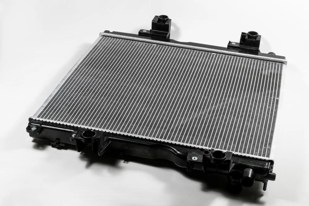 Радиатор двигателя AT (Способ сборки сот - Паяный) - Артикул JPR0270 - Производитель Just Drive - Фото, Отзывы, Цены 
