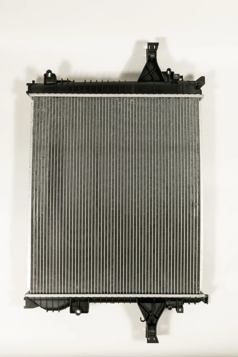 Радиатор двигателя AT (Способ сборки сот - Паяный) - Артикул JPR0273 - Производитель Just Drive - Фото, Отзывы, Цены 