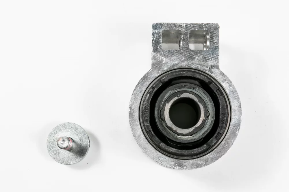 Сайлентблок с кронштейном - Артикул JRR0478 - Производитель Just Drive - Фото, Отзывы, Цены 