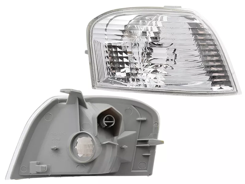 Габарит Toyota Sprinter 97-00 (Справа) - Артикул ST12452R - Производитель Sat - Фото, Отзывы, Цены 