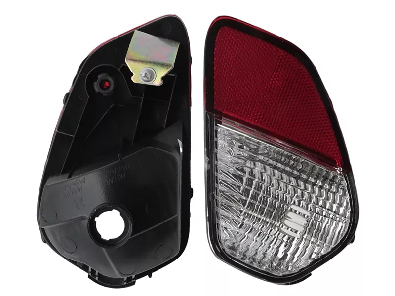 Фонарь в задний бампер Mitsubishi Outlander 15-22 (Сзади/ Справа) - Артикул ST21429ADR - Производитель Sat - Фото, Отзывы, Цены 