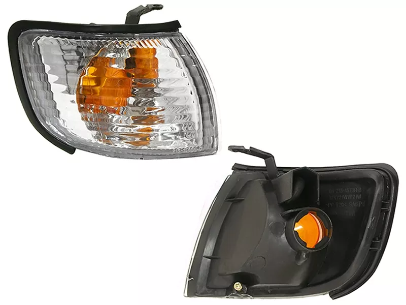 Габарит Nissan Cefiro 97-99 / Maxima 95-00 (Справа/ Хрусталь) - Артикул ST2151585R - Производитель Sat - Фото, Отзывы, Цены 