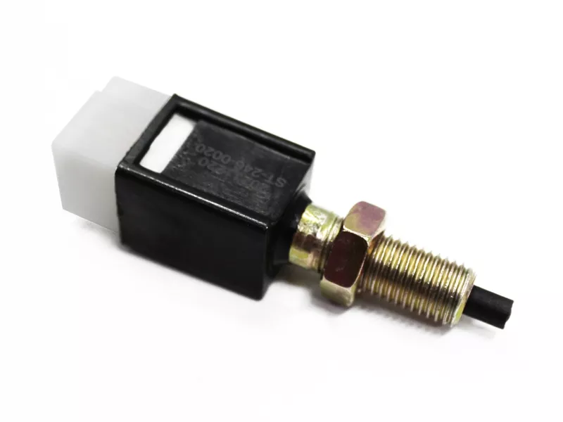 Концевик педали тормоза Nissan Patrol 87-97 / Serena 91-01 - Артикул ST2460020 - Производитель Sat - Фото, Отзывы, Цены 