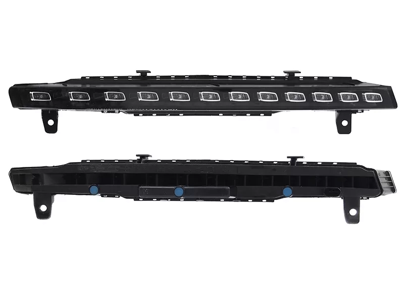 Габарит в передний бампер правый диодный -ST4461601R Sat для AUDI Q7