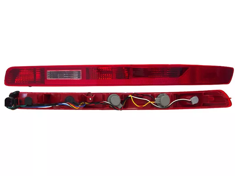 Фонарь в задний бампер правый -ST4464001R Sat для AUDI Q7