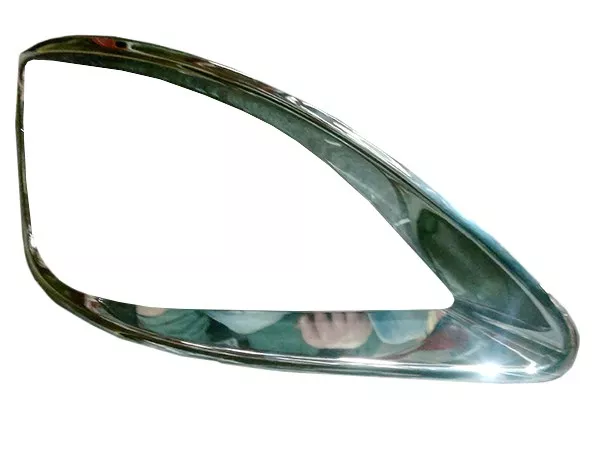 Оконтовка фары правая -STFRL1093A1 Sat для FREIGHTLINER COLUMBIA