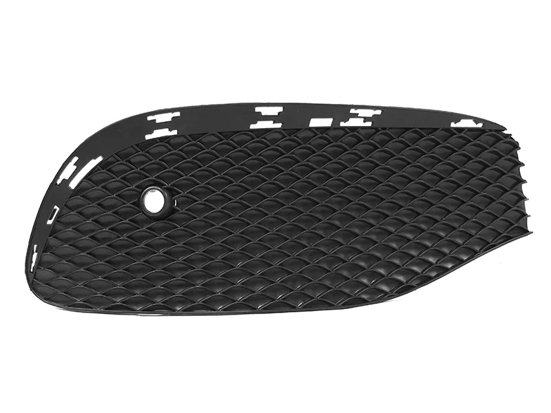 Решетка в бампер Mercedes-Benz E-Class 16-20 (Справа/ Под сонары(парктроники)) - Артикул STMD12000G1 - Производитель Sat - Фото, Отзывы, Цены 