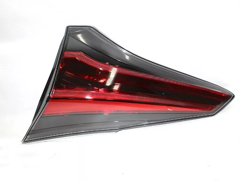 Фонарь в крышку багажника правый -  для TOYOTA RAV4